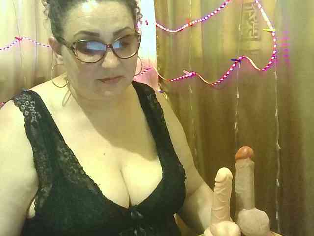 MadamKatyusha webcam