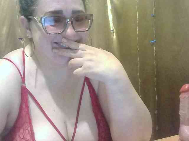 MadamKatyusha webcam
