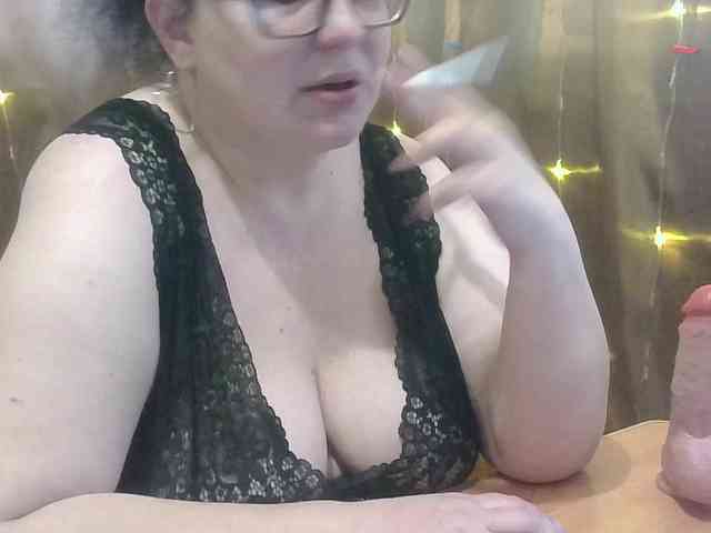 MadamKatyusha webcam