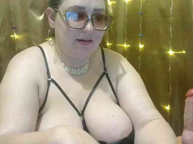MadamKatyusha webcam