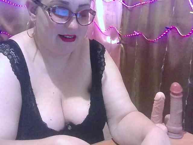 MadamKatyusha webcam