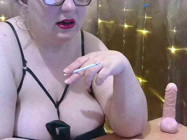 MadamKatyusha webcam