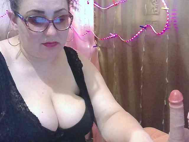 MadamKatyusha webcam