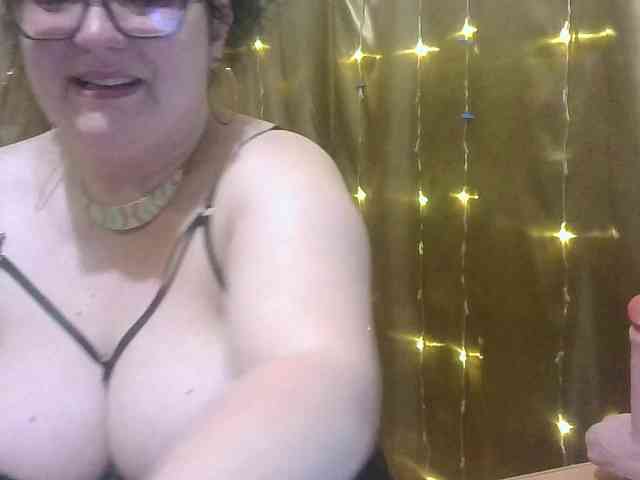 MadamKatyusha webcam