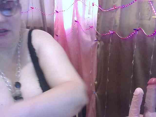 MadamKatyusha webcam