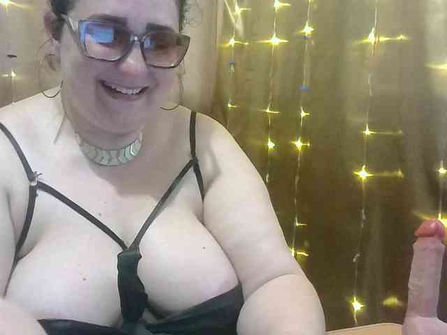 MadamKatyusha webcam