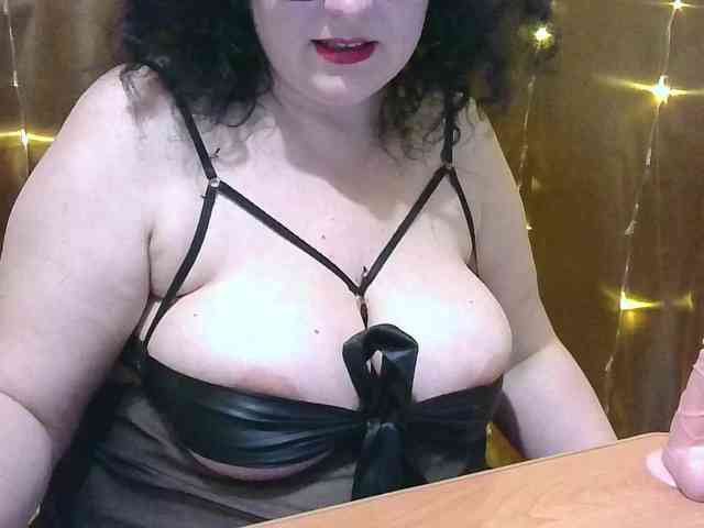 MadamKatyusha webcam