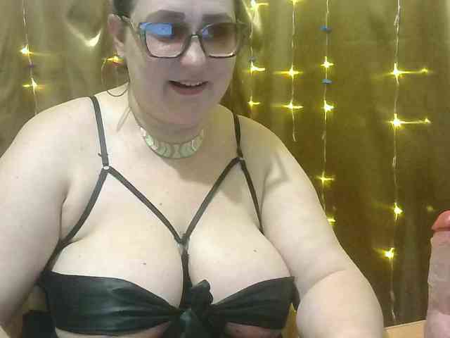 MadamKatyusha webcam