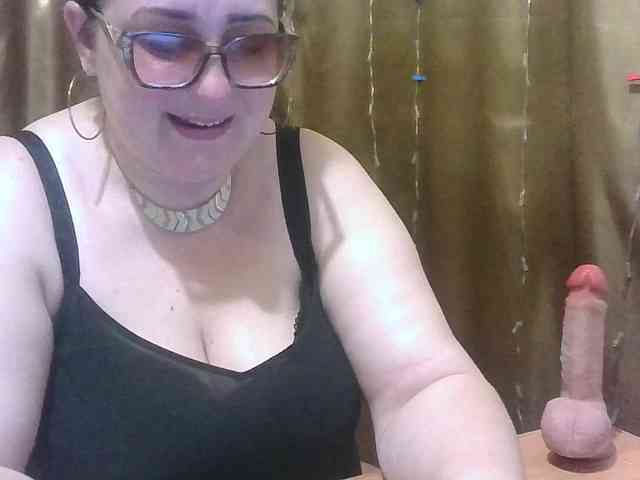 MadamKatyusha webcam