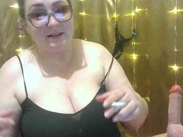 MadamKatyusha webcam