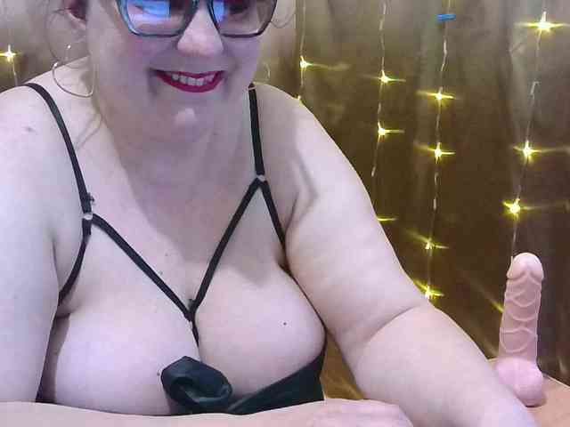MadamKatyusha webcam