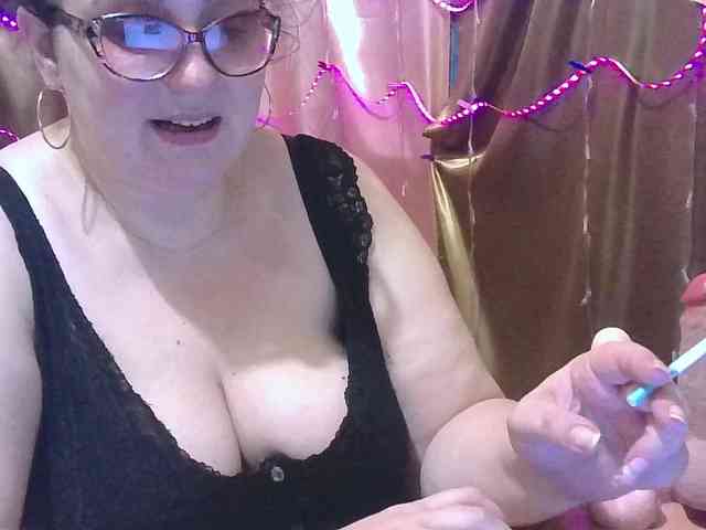 MadamKatyusha webcam