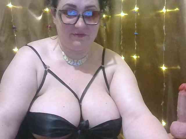 MadamKatyusha webcam