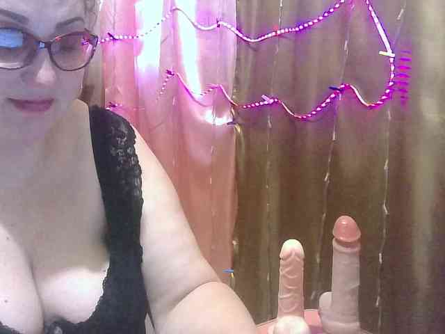 MadamKatyusha webcam