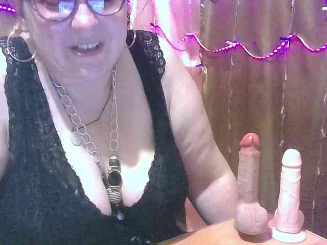 MadamKatyusha webcam