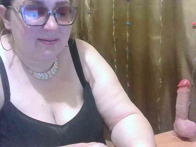 MadamKatyusha webcam