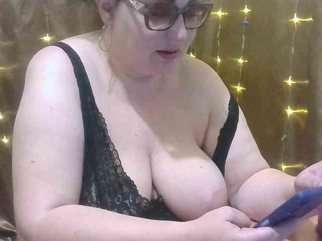 MadamKatyusha webcam