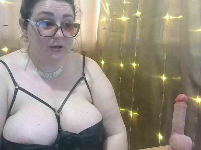 MadamKatyusha webcam