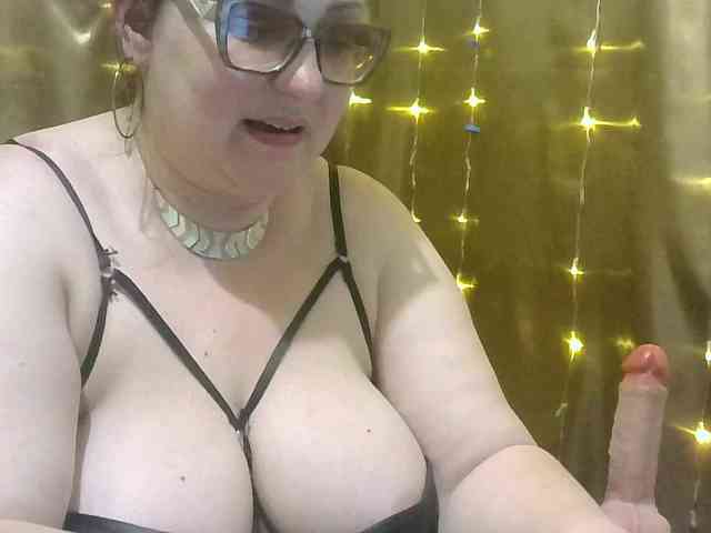 MadamKatyusha webcam
