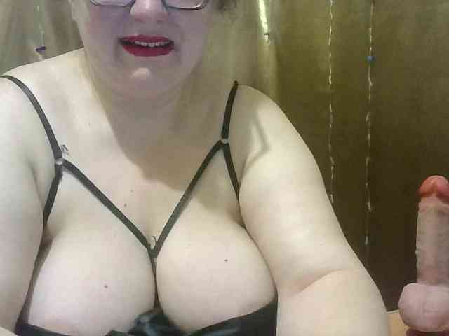 MadamKatyusha webcam