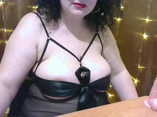 MadamKatyusha webcam