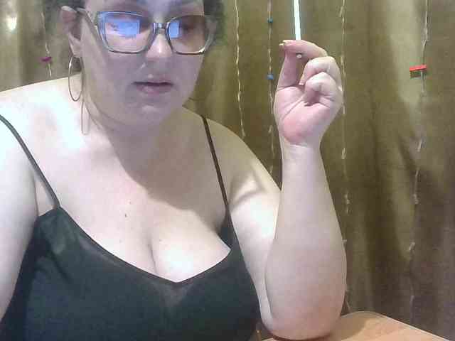MadamKatyusha webcam