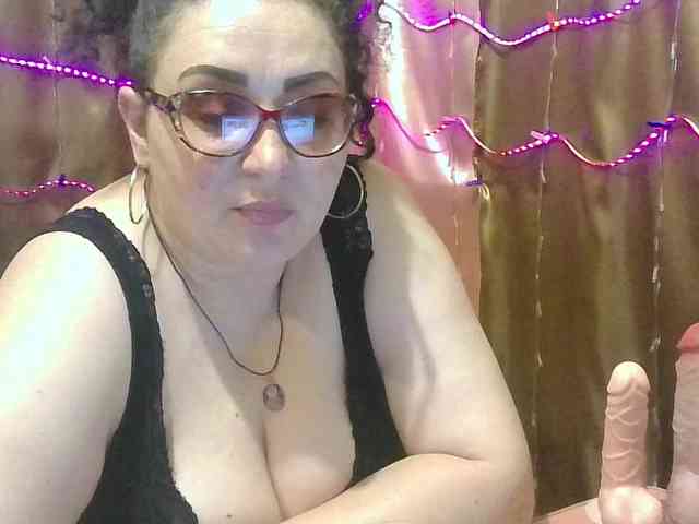 MadamKatyusha webcam