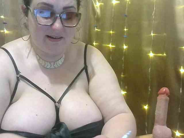 MadamKatyusha webcam