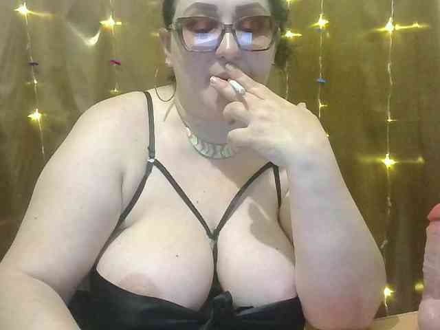 MadamKatyusha webcam