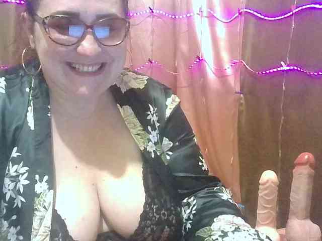 MadamKatyusha webcam