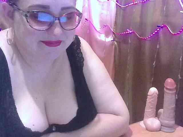 MadamKatyusha webcam