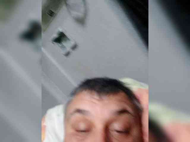 Yurik2509 Live Webcam on BongaCams