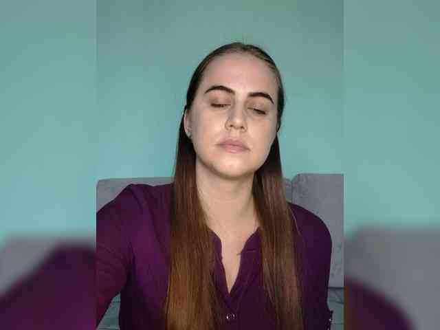 Ylia999 webcam