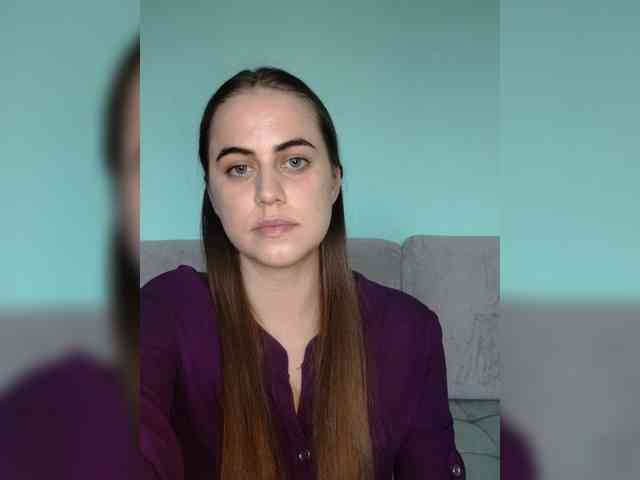 Ylia999 webcam