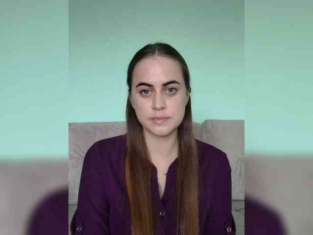 Ylia999 webcam