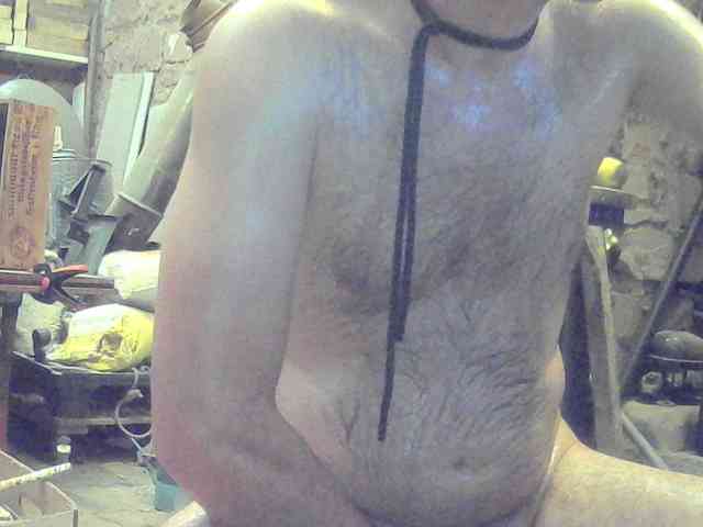 sideshowcan Live Webcam on BongaCams