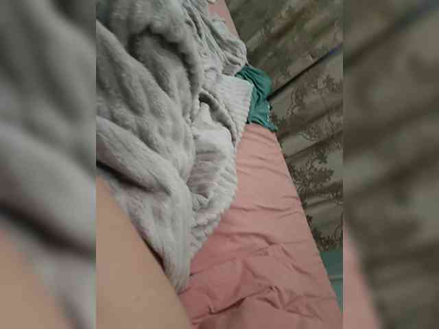 Kristina2310 webcam