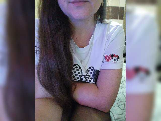 Vikki-vik live cam on BongaCams