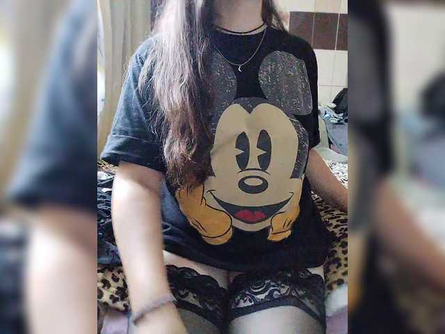 Vikki-vik live cam on BongaCams