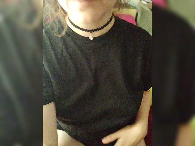 vikki-vik cam belle
