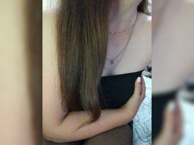 Vikki-vik live cam on BongaCams