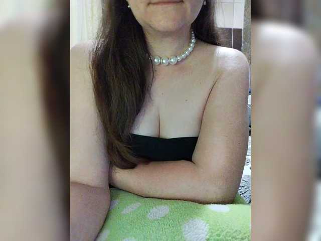 Vikki-vik live cam on BongaCams