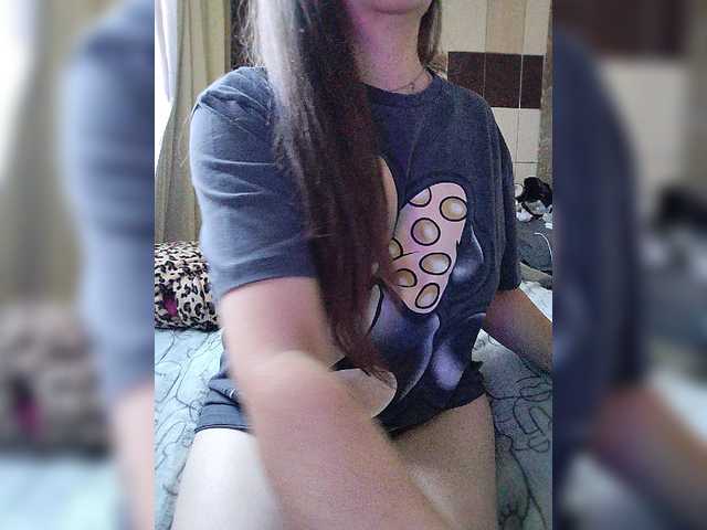 Vikki-vik live cam on BongaCams