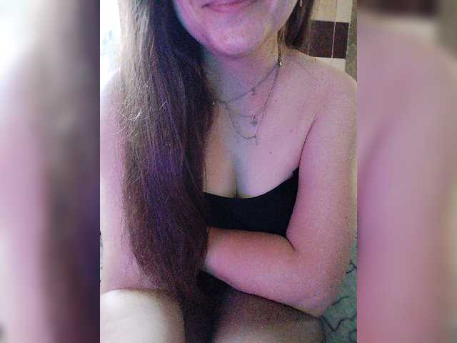 Vikki-vik live cam on BongaCams