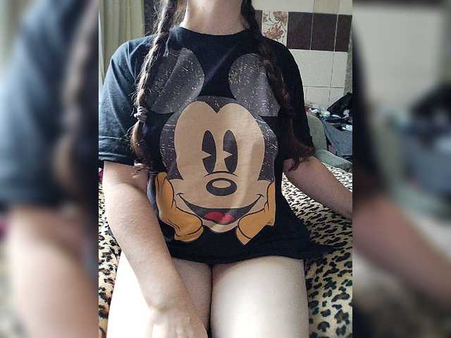 Vikki-vik live cam on BongaCams