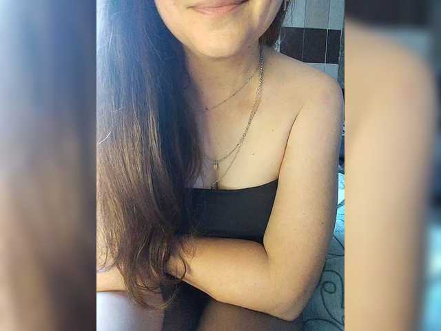 Vikki-vik live cam