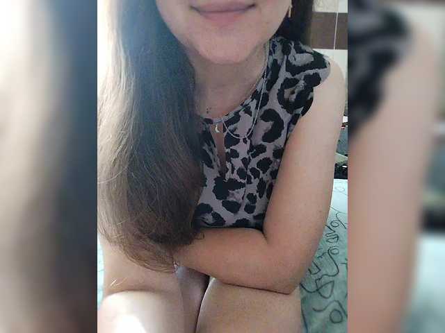 Vikki-vik live cam on BongaCams