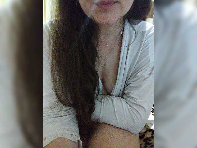 Vikki-vik live cam on BongaCams