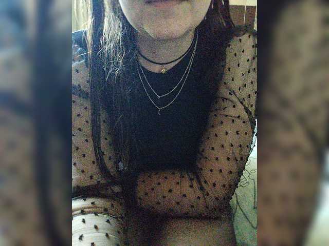Vikki-vik live cam on BongaCams