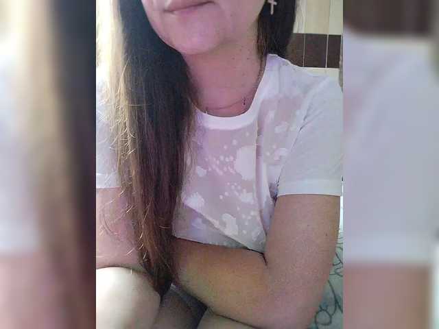 Vikki-vik live cam on BongaCams